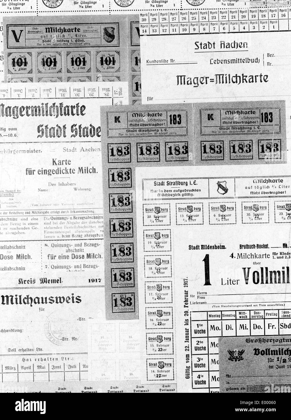 Lebensmittelkarten aus deutschen Städten während des ersten Weltkrieges Stockfoto