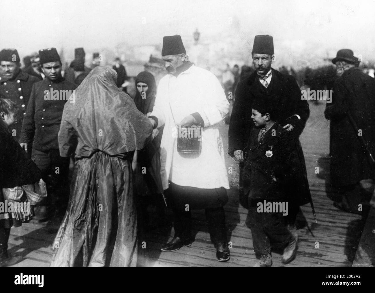 Spenden sammeln in Istanbul, 1915 Stockfoto