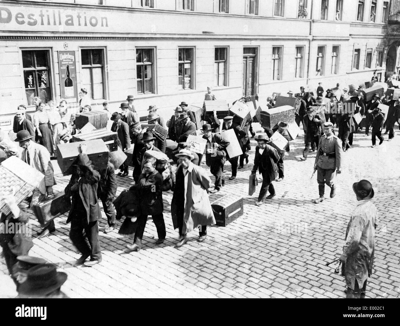 Russische Arbeiter verlassen Berlin, 1914 Stockfoto
