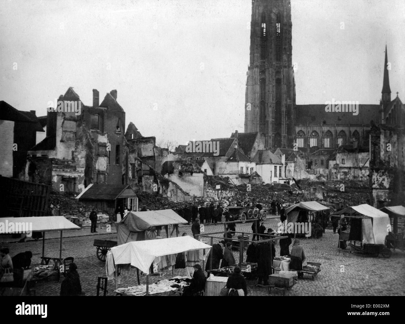 Marktplatz von Mechelen, 1915 Stockfoto