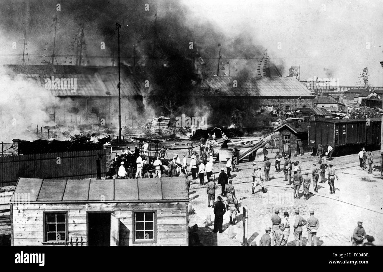 Feuerwehr-Operationen an den Hafen von Odessa, 1918 Stockfoto