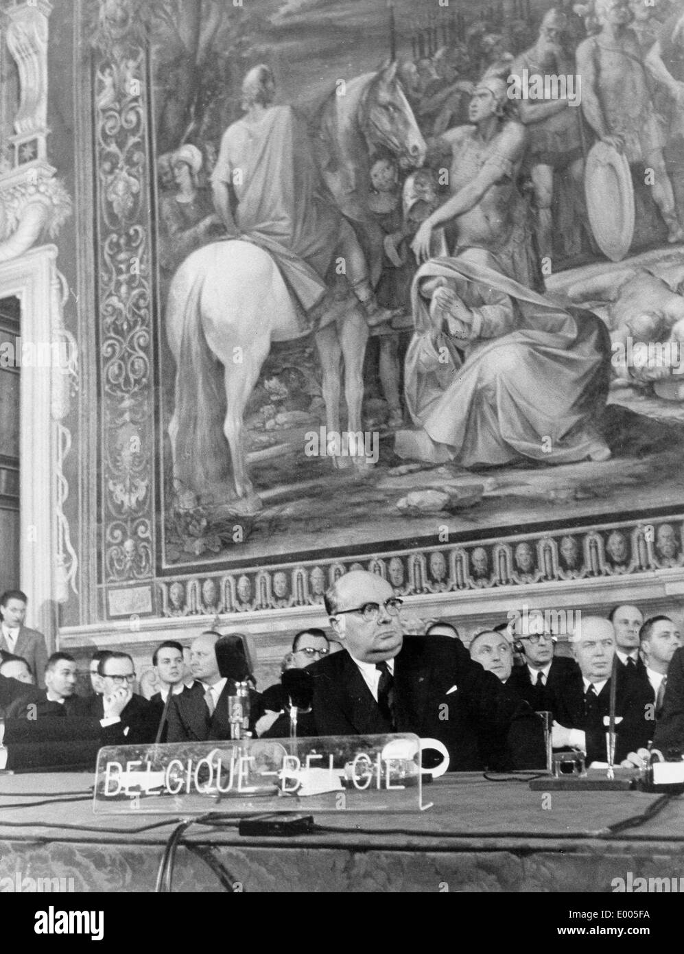 Spaak anlässlich der Unterzeichnung des "Vertrags von Rom", 1957 Stockfoto