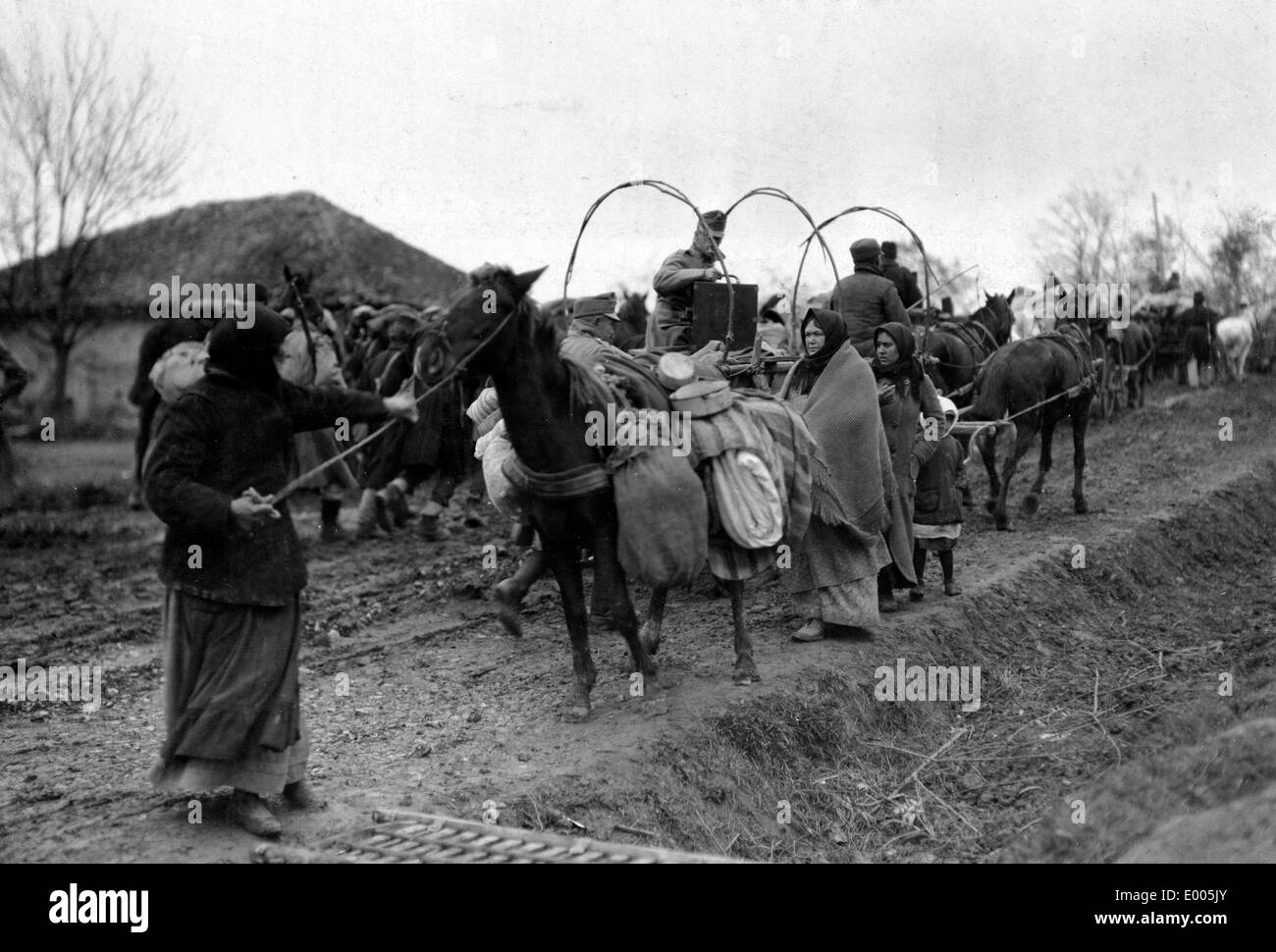 Serbische Flüchtlinge in der Nähe von Belgrad, 1915 Stockfoto