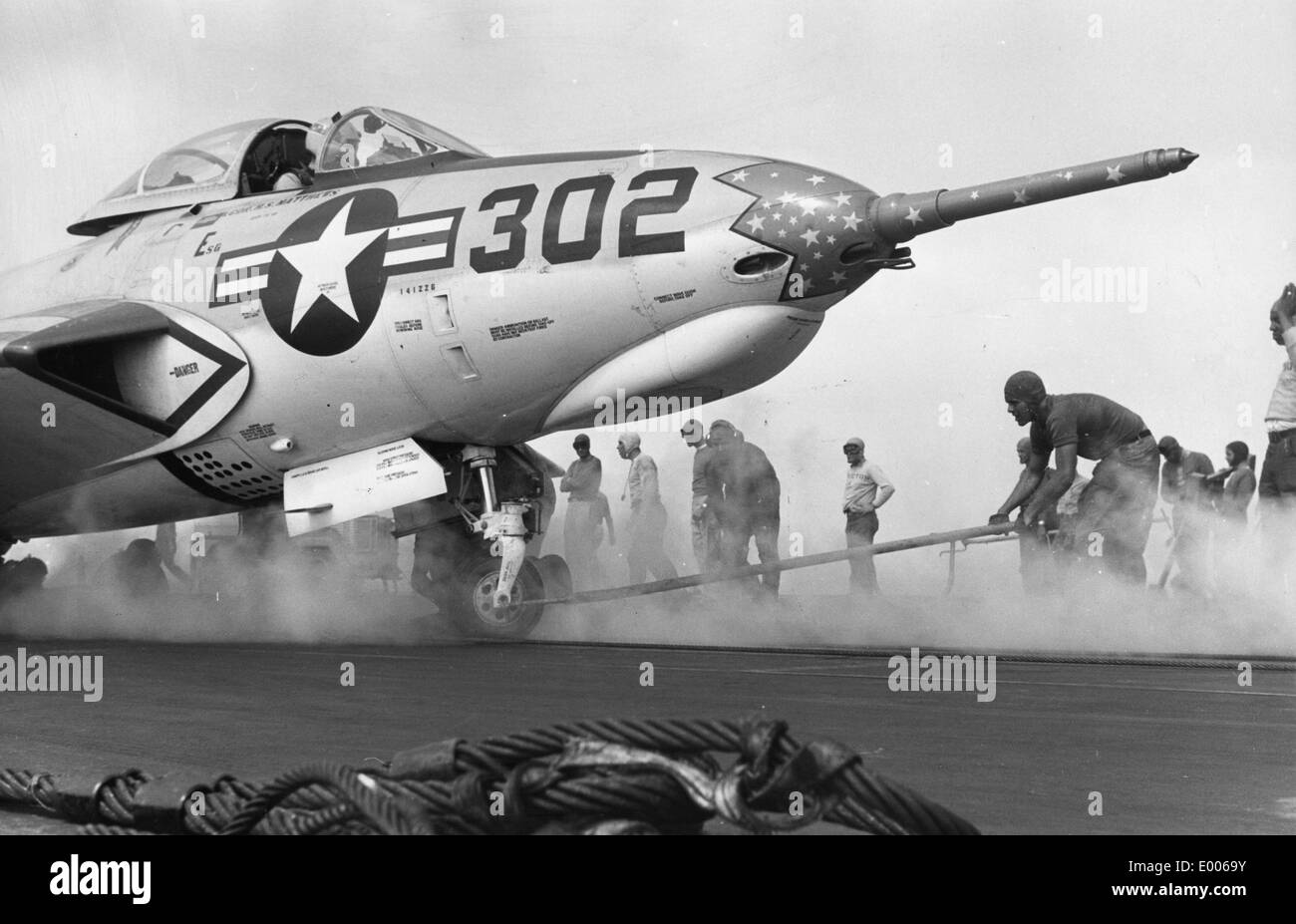 Ein Flugzeug auf dem Flugzeugträger "Forrestal", 1957 Stockfoto