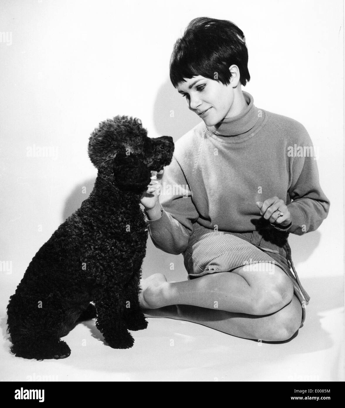 Frau mit Hund, 1967 Stockfoto