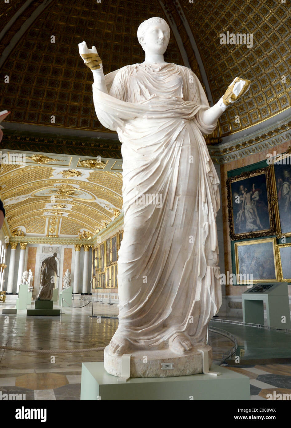 Empress sabina Fotos und Bildmaterial in hoher Auflösung Alamy