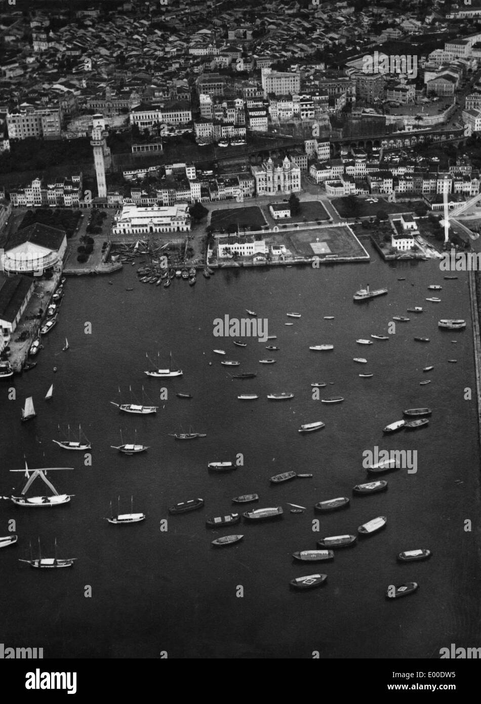 Zum Hafen von Salvador da Bahia an der brasilianischen Küste, 1934 Stockfoto