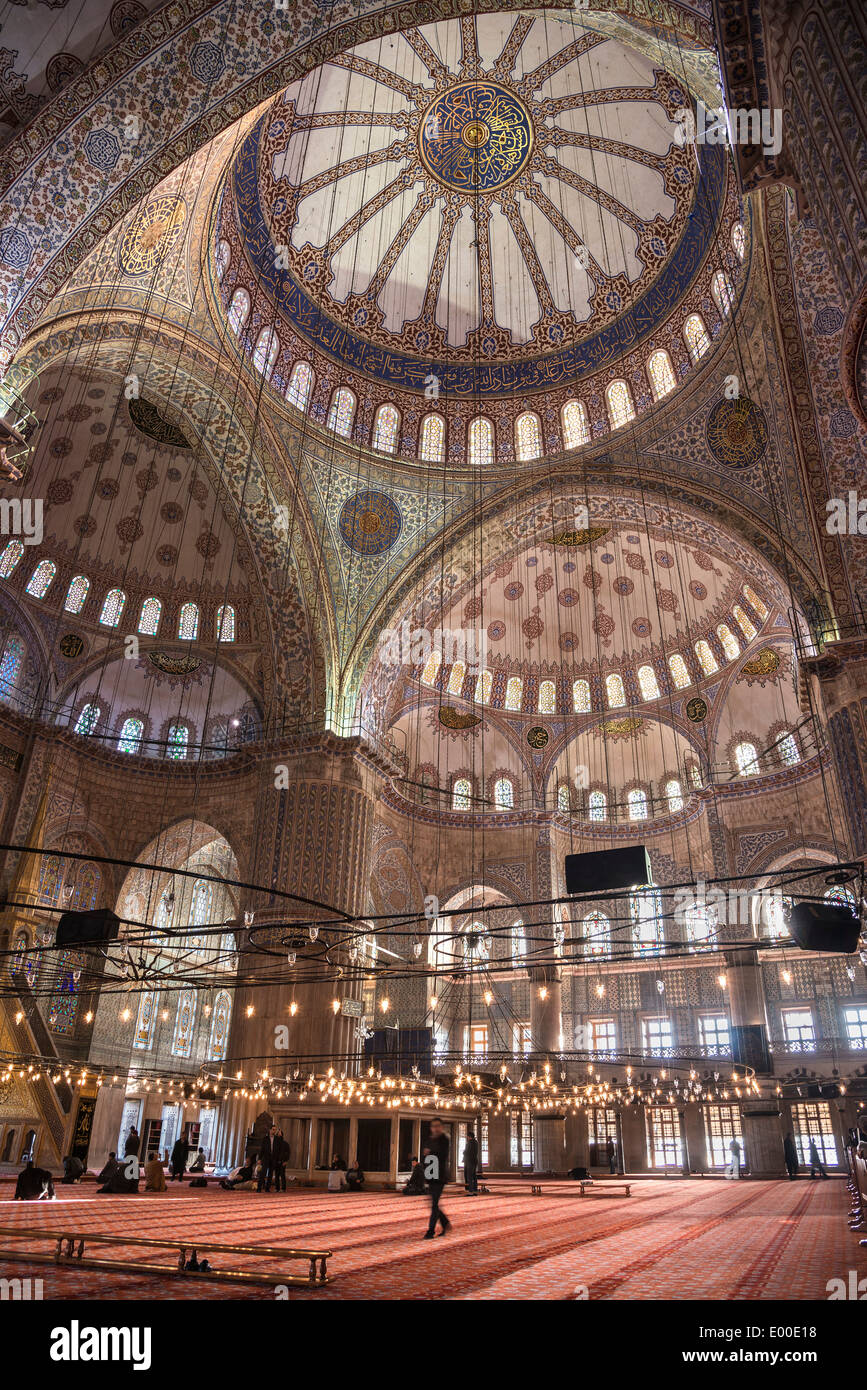 Innere des Sultan Ahmet oder blaue Moschee, Sultanahmet, Istanbul, Türkei Stockfoto