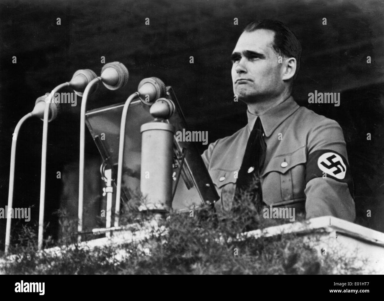 Rede von Rudolf Hess während Vertrauensvotum der deutschen im Ausland in Stuttgart, 1937 Stockfoto