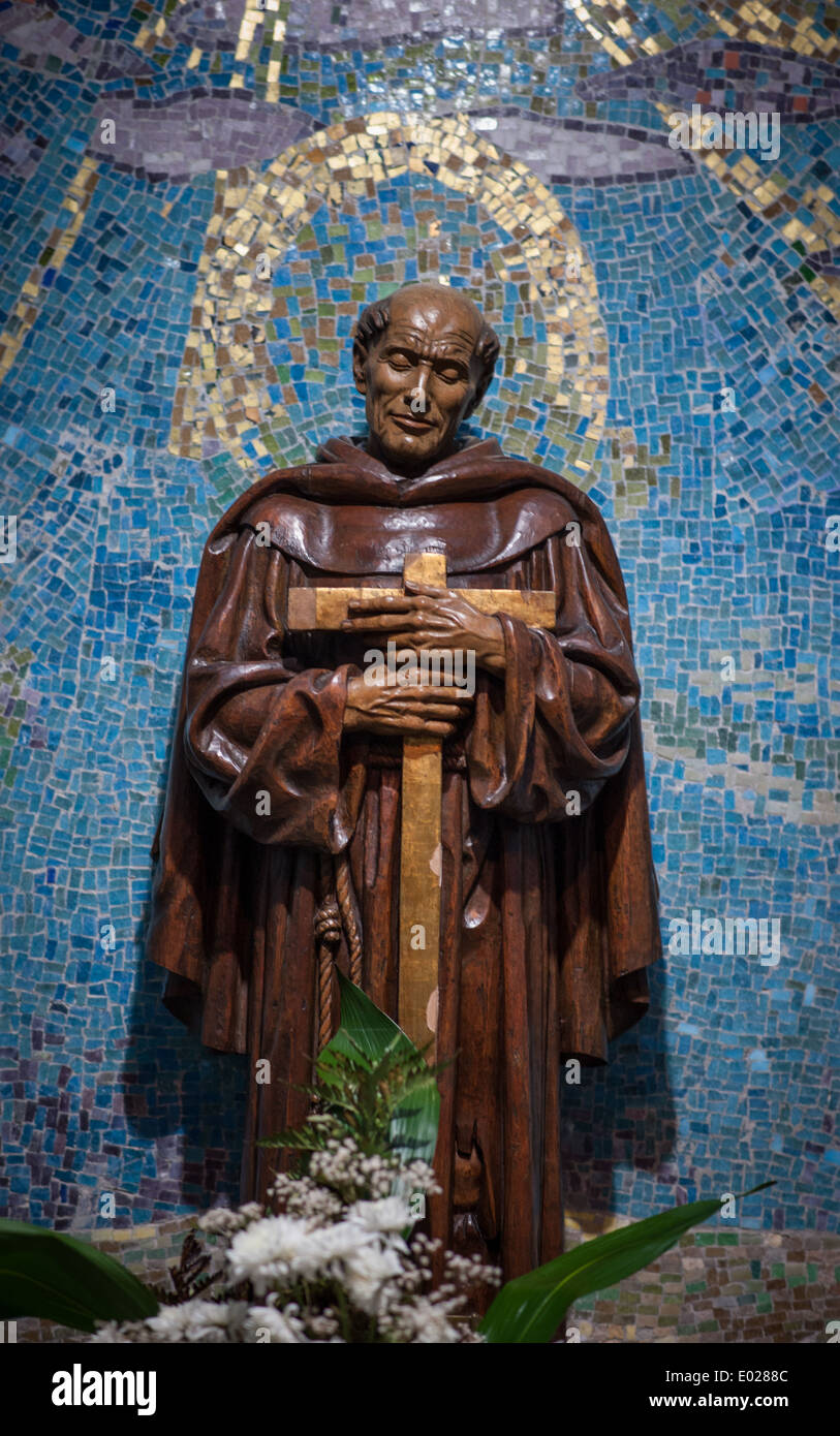 San Pedro de Alcantara-Statue an der El Palancar Convent Pedroso de Acim, Cáceres, Extremadura, Spanien, Europa Stockfoto