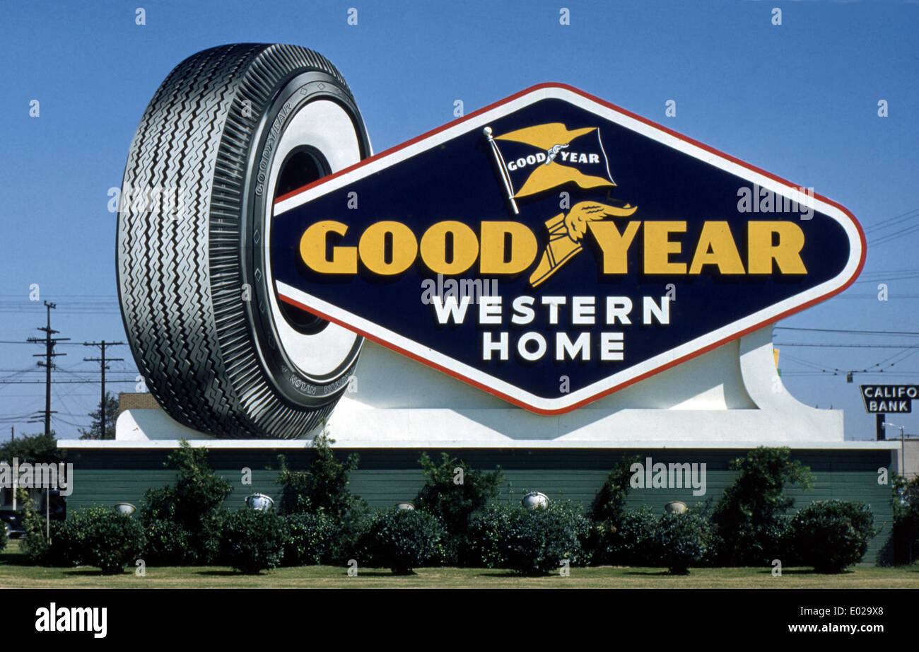 Gutes Jahr Reifen Plakatwand in Los Angeles ca. 1958 Stockfoto