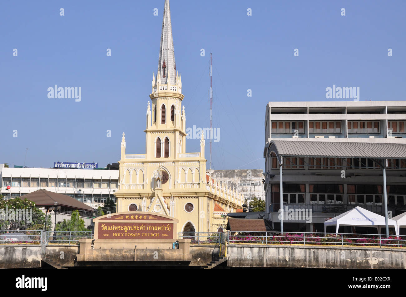 Heiligen Rosenkranz Kirche auf dem Chao Phraya River in Bangkok, Thailand. Stockfoto