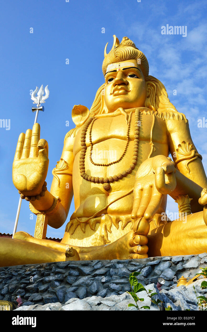 Goldene Statue Shiva in hinduistischen Shiva Tempel Koneswaram, Trincomalee, Eastern Province, Sri Lanka Stockfoto