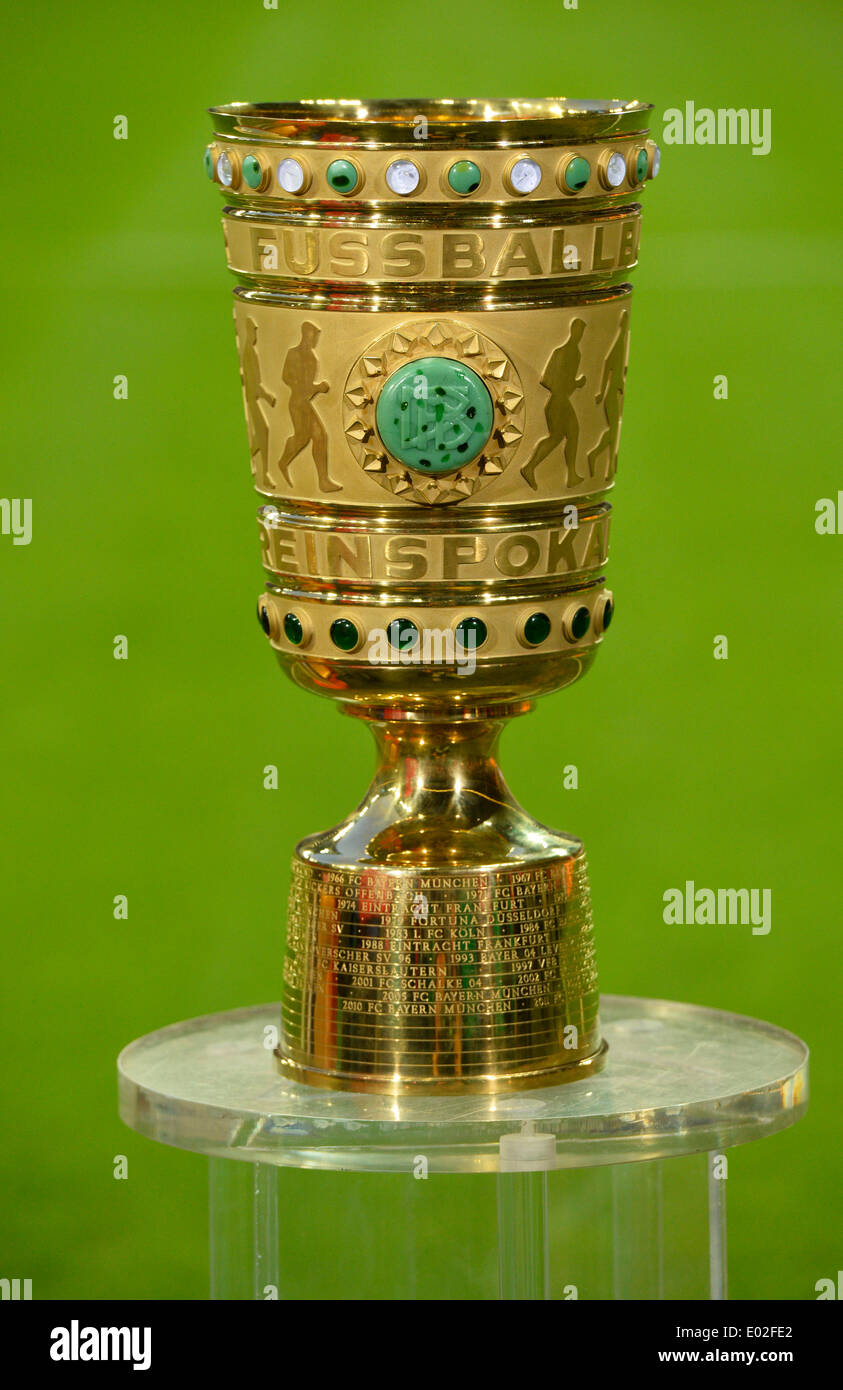 DFB Pokal, Allianzarena, Fußball Stadion, München, Upper Bavaria, Bayern,  Deutschland Stockfotografie - Alamy