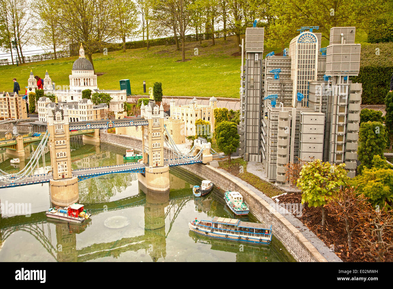 UK, Windsor, Legoland, ein Familien-Freizeit-Park, Abschnitt zeigen berühmte London Artefakte einschließlich London Eye und London City Hall. Stockfoto