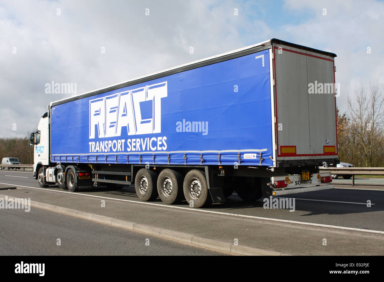 Ein reagieren Transportdienstleistungen LKW Reisen entlang der Schnellstraße A46 in Leicestershire, England Stockfoto