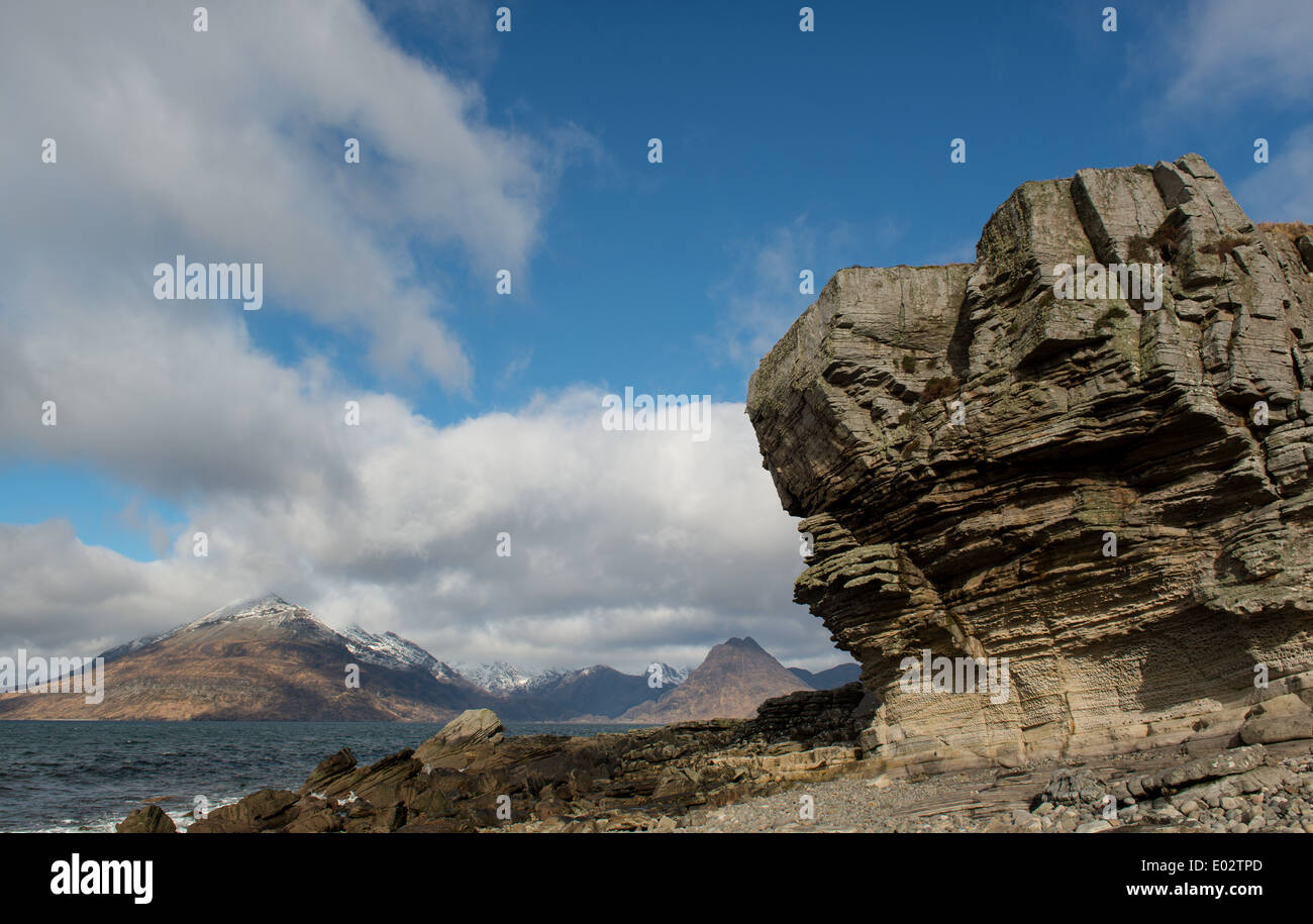 Elgol auf Loch Scavaig Insel von Skye, Black Cuillin Berge in der Ferne. Inneren Hebriden, Schottland Stockfoto
