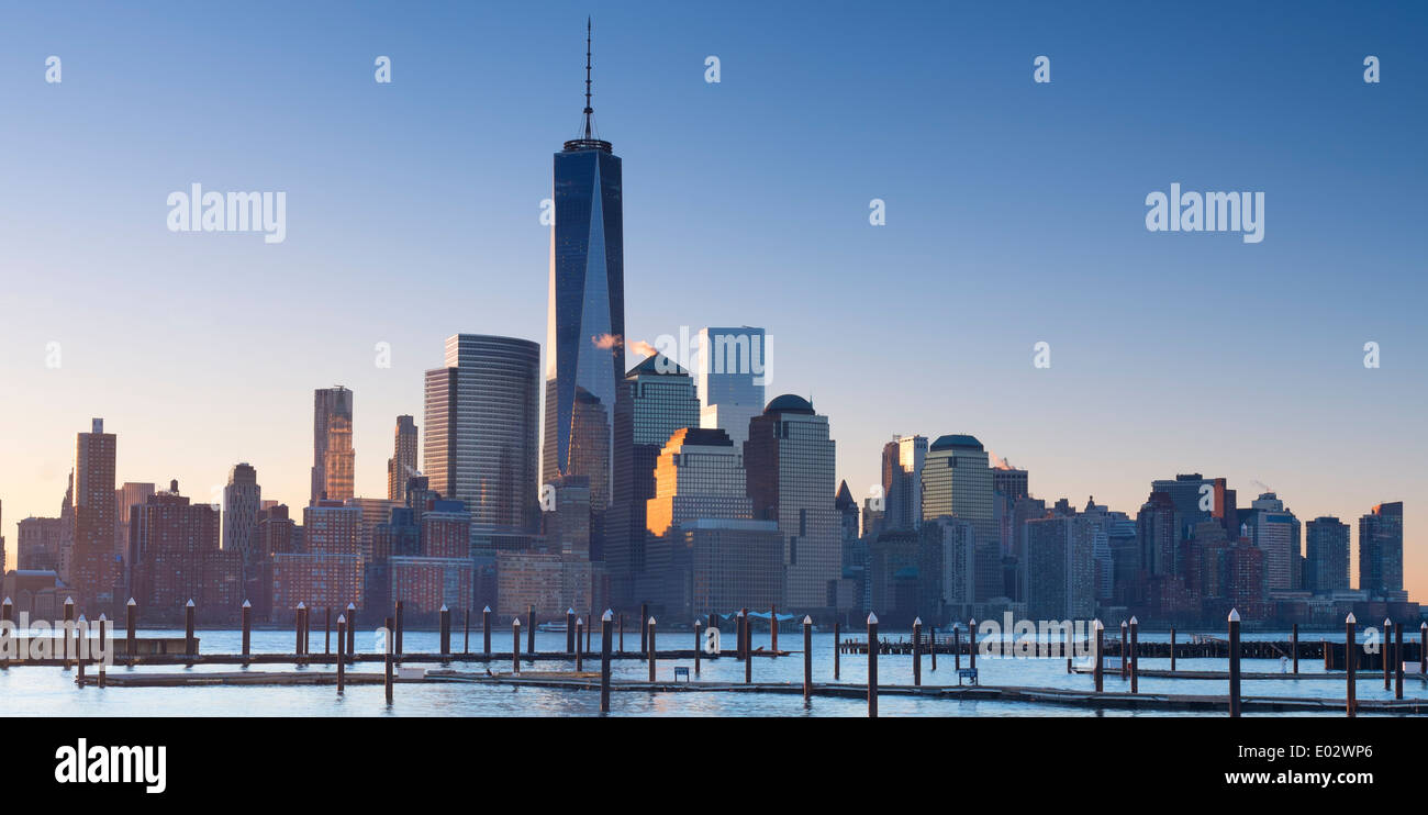 Skyline von New York gesehen über den Hudson River, New York, USA Stockfoto