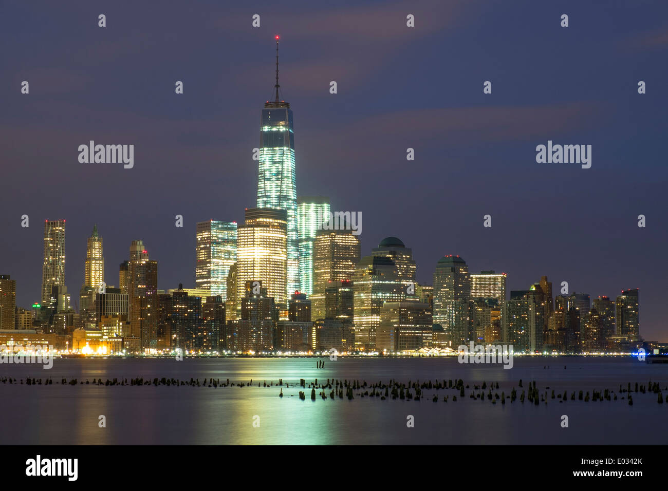 Skyline von New York gesehen über den Hudson River, New York, USA Stockfoto