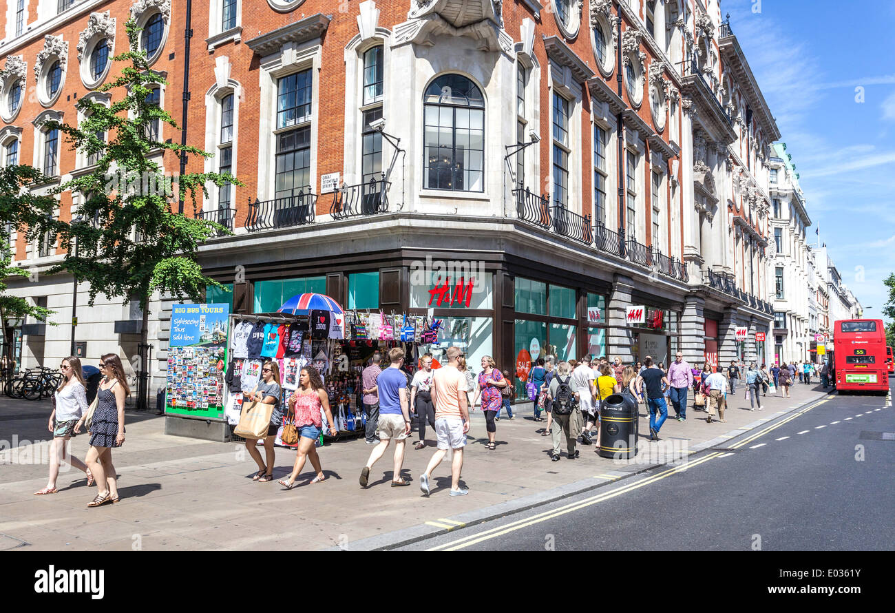 Die Oxford Street Street Scene, London, England, UK. Stockfoto