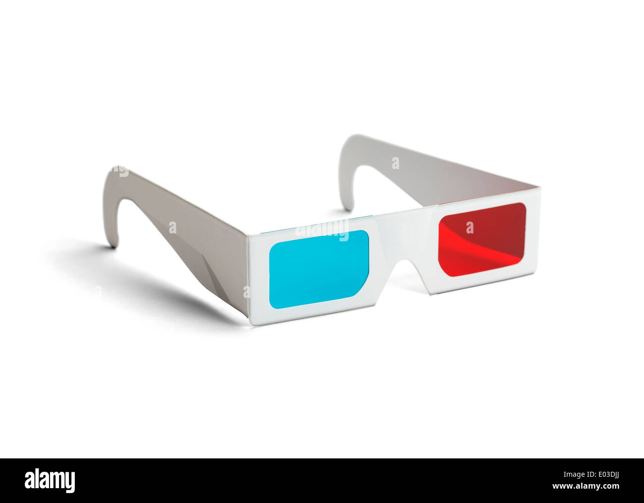 Seitenansicht eines Paares von 3D Brille isoliert auf weißem Hintergrund. Stockfoto