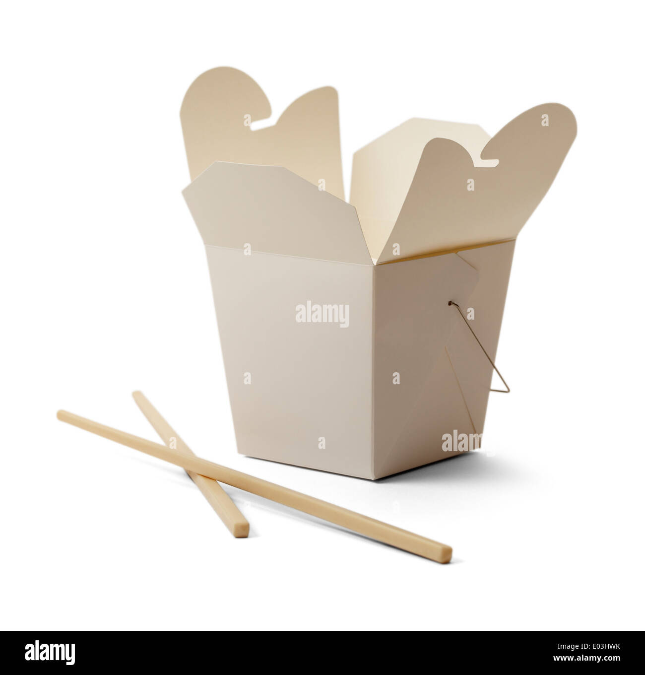 Weiße Lunchbox und Stäbchen mit textfreiraum isoliert auf weißem Hintergrund. Stockfoto