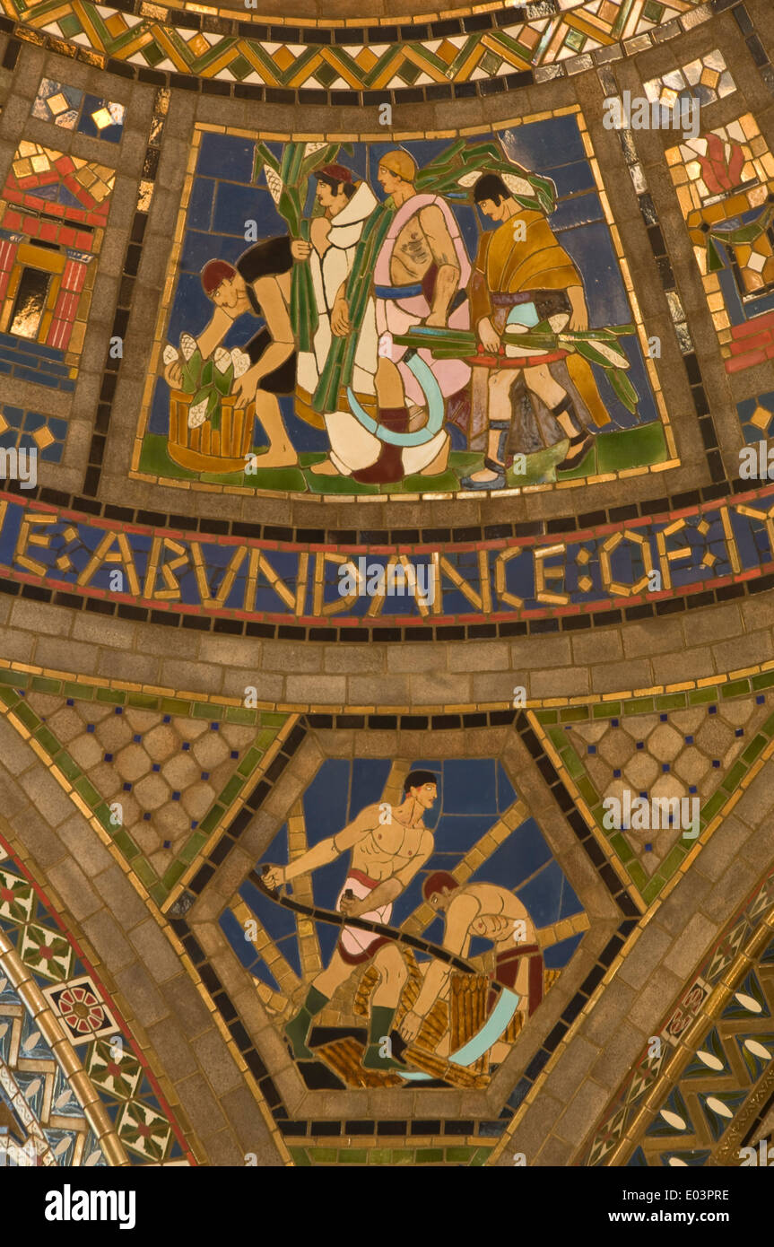 Voltigieren mit Mosaik Wandbilder, Nebraska State Capitol, LIncoln, Nebraska, USA Stockfoto