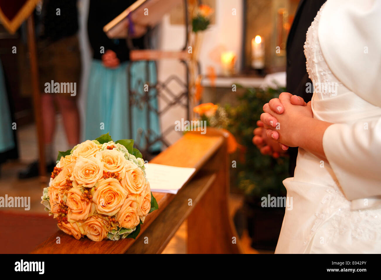 Brautstrauß von bunten Blumen Stockfoto
