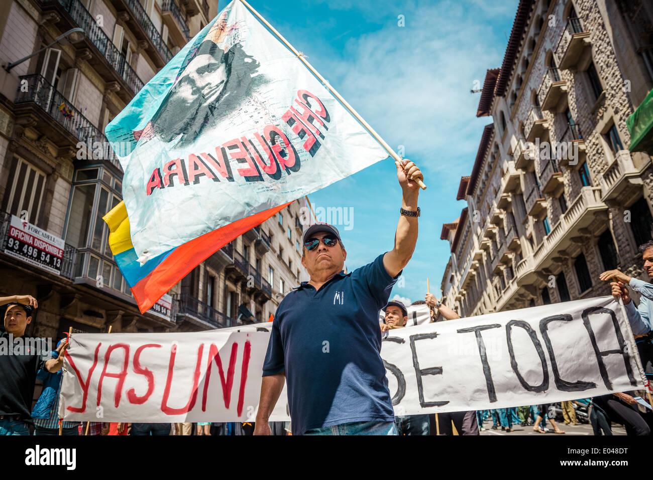 Barcelona, Spanien. 1. Mai 2014: südamerikanische Demonstranten für die "Bolivarische Revolution" teilnehmen an der Tag der Arbeit-Demonstration in Barcelona Credit: Matthi/Alamy Live-Nachrichten Stockfoto