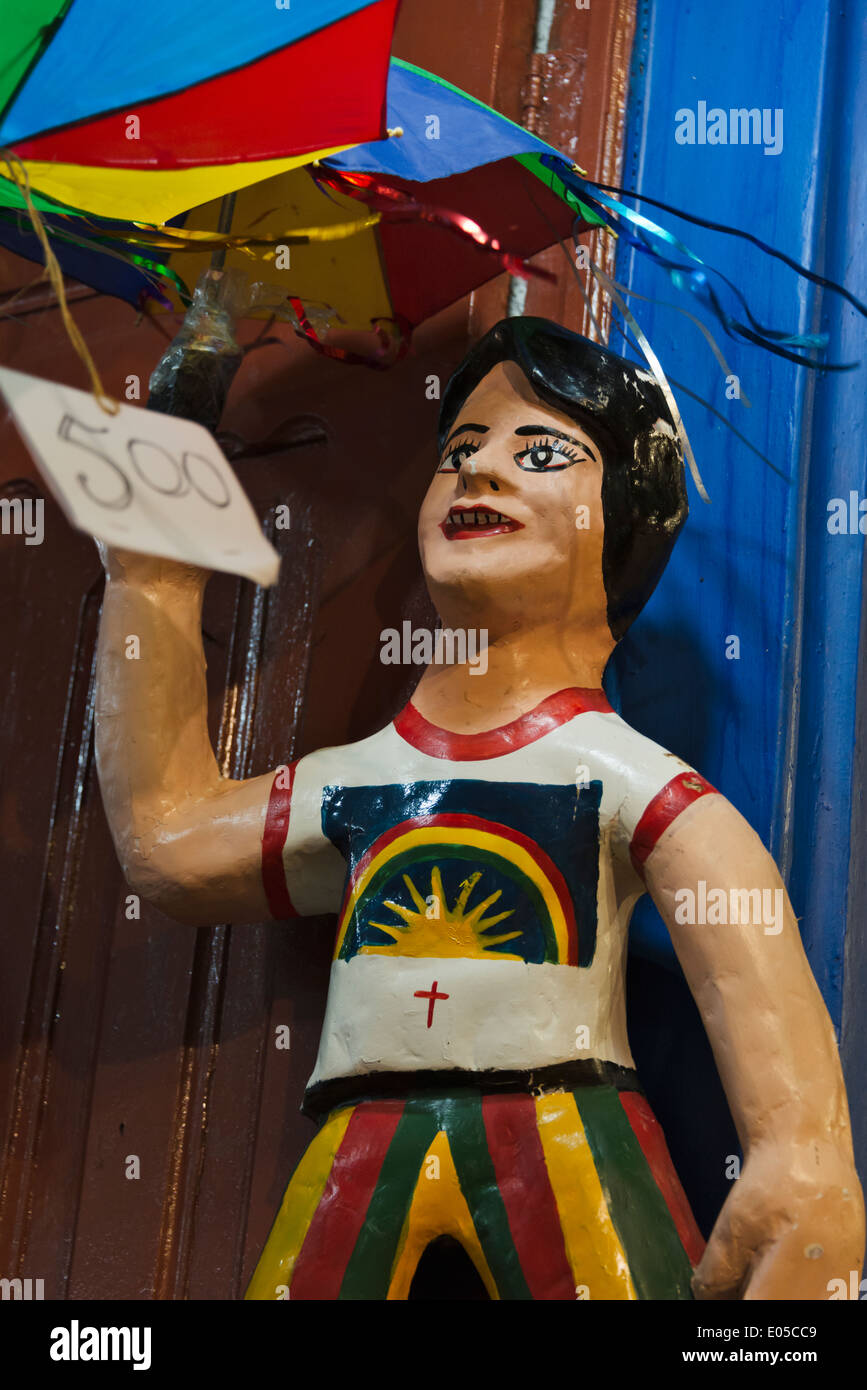 Statue vor dem Restaurant während Karneval, Recife, Bundesstaat Pernambuco, Brasilien Stockfoto