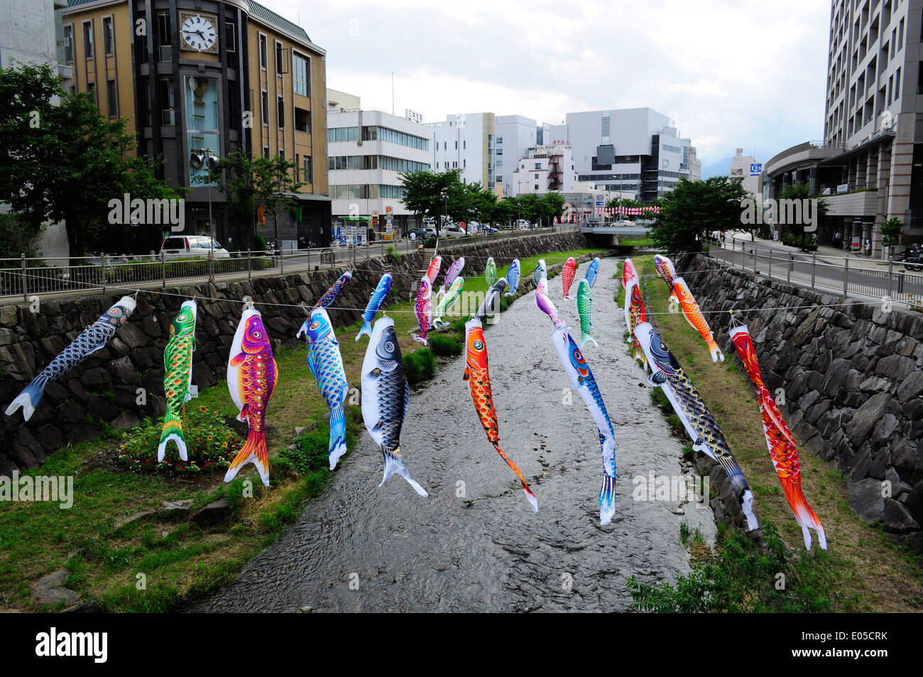 Karpfen-Streamer Matsumoto Nagano Japan Stockfoto