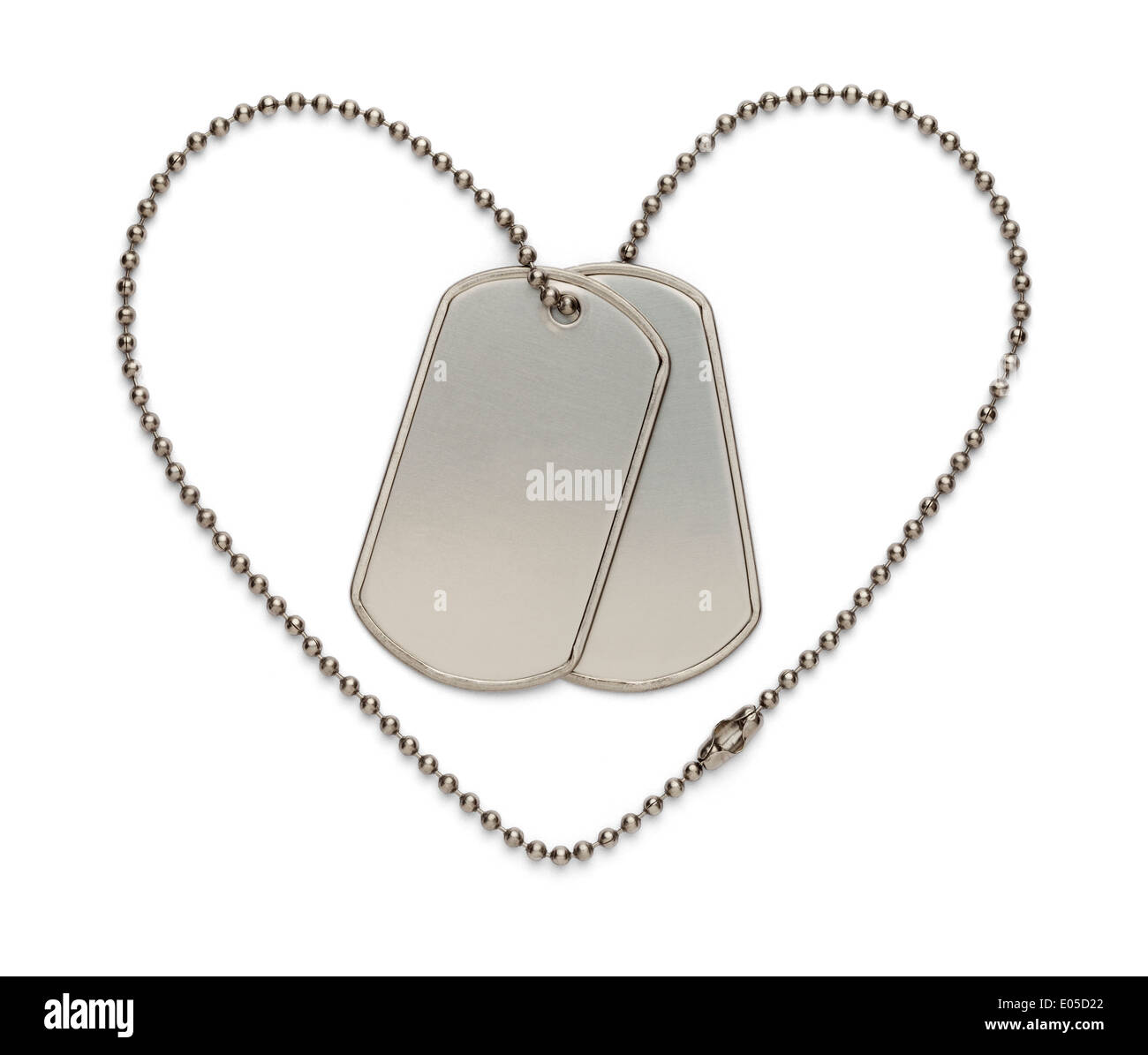 Dog Tags in Form von Herzen, die Truppen und die gefallenen zu unterstützen. Isoliert auf weißem Hintergrund. Stockfoto