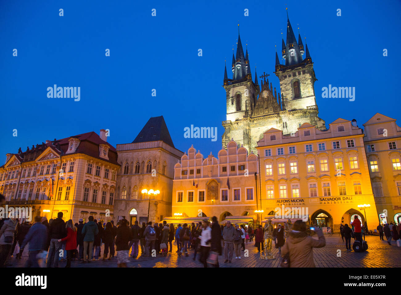 Altstädter Ring zeigt Kirche unserer lieben Frau vor Tein - Prag, Tschechische Republik. Stockfoto