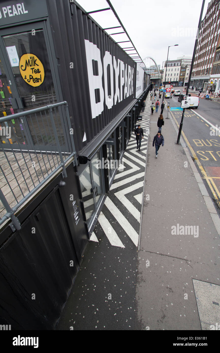 Pop up mall -Fotos und -Bildmaterial in hoher Auflösung – Alamy