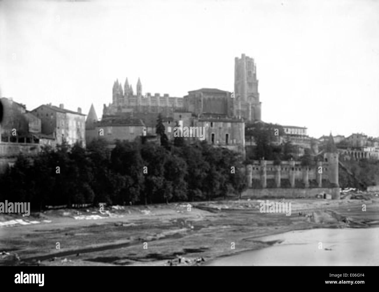 Cathédrale et Archevêché, Vus des Bords du Tarn, Albi Stockfoto