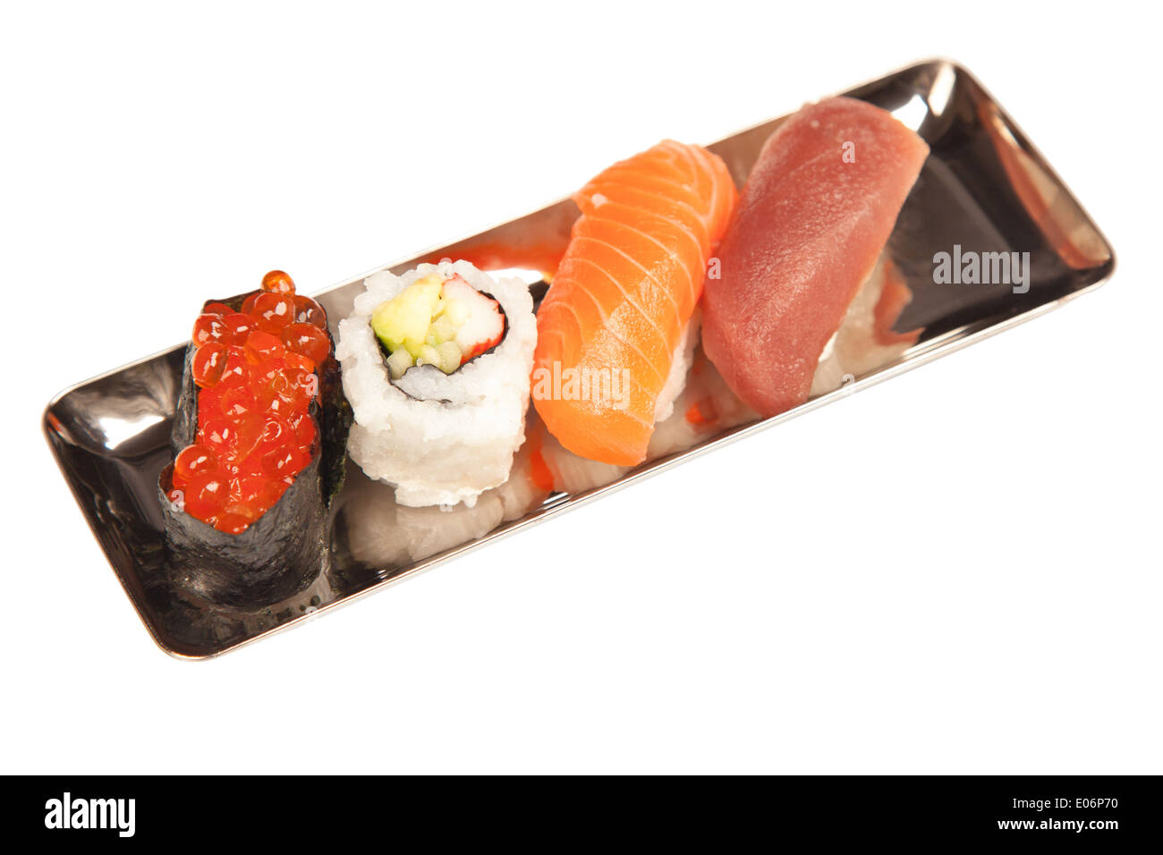 Japanische Fisch Sushi, auf weißem Hintergrund Stockfoto