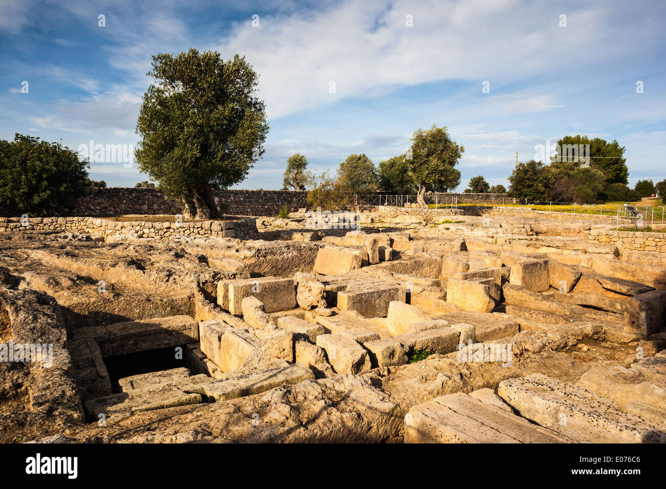 Ruinen einer alten italienischen Stadt namens Egnazia (Gnatia in englischer Sprache) Stockfoto
