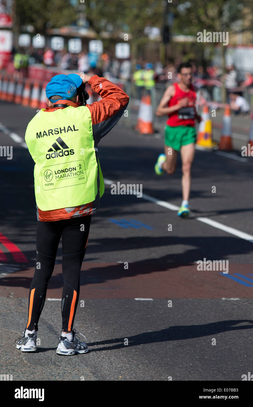 Virgin Money London Marathon 2014, der Autobahn, London, UK. Stockfoto