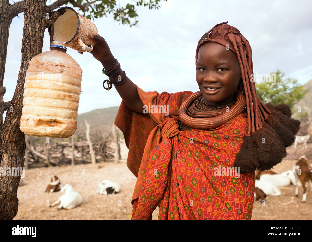Namibia Damaraland Portrait Himba Woman Stockfotos und -bilder Kaufen ...