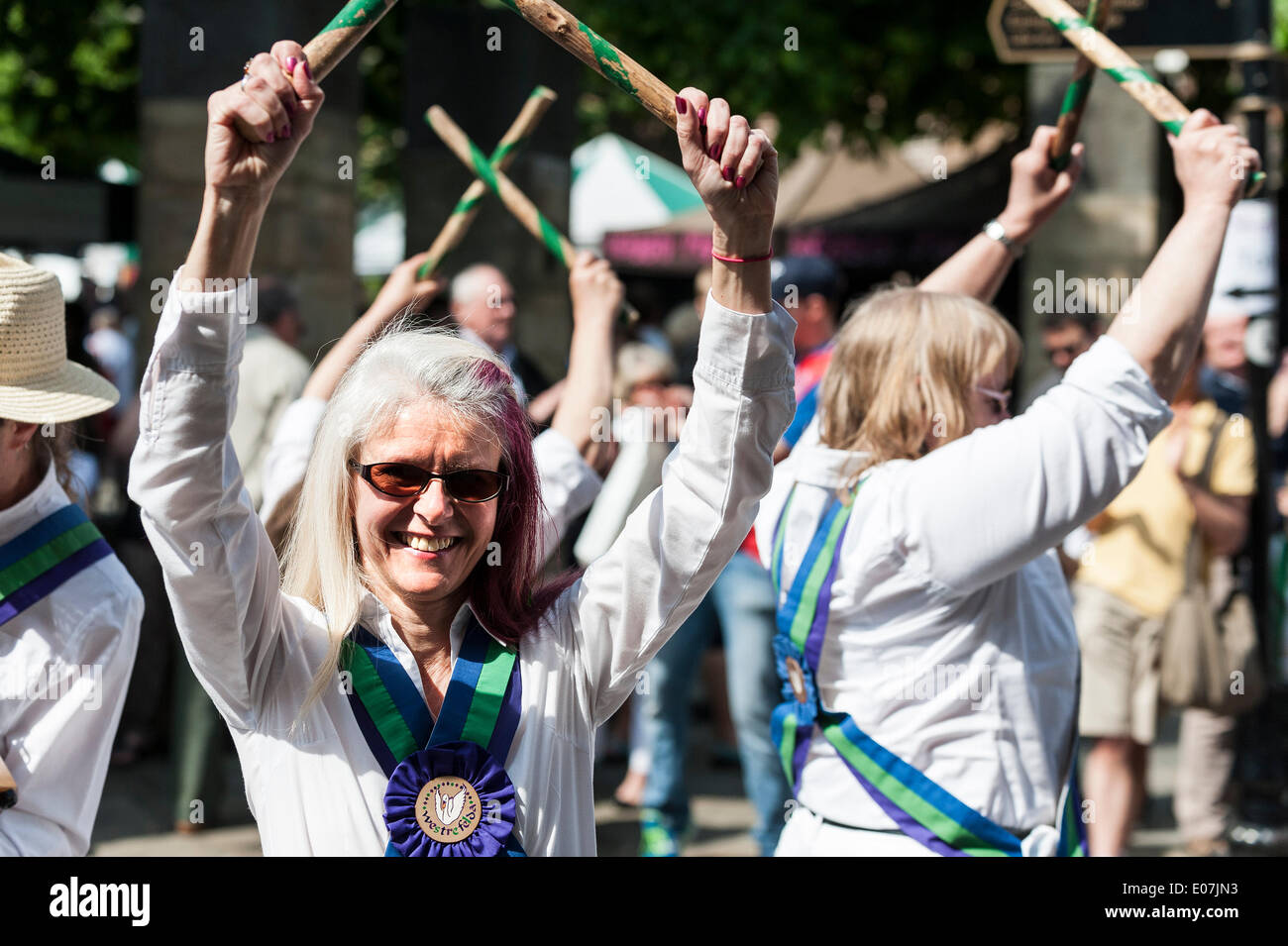 Rochester, Kent, Großbritannien. 5. Mai 2014. Westrefelda Morris an der Sweeps Festival in Rochester, Kent, Großbritannien. Fotograf: Gordon Scammell/Alamy Leben Nachrichten durchführen. Stockfoto