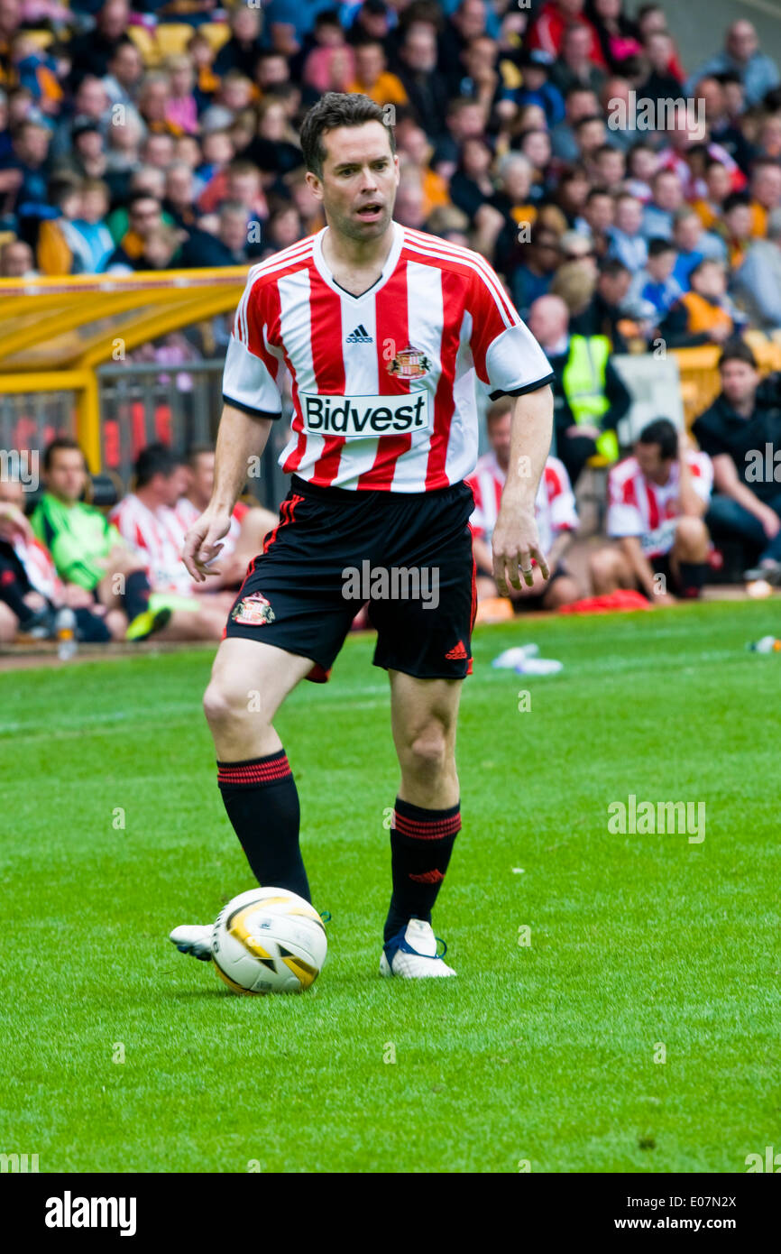 Wolverhampton, UK. 5. Mai 2014. Jody Craddock feiert seine 10 Jahre bei den Wolverhampton Wanderers mit ein Zeugnis gegen die ehemaligen Spieler von seinem früheren Verein Sunderland, Geldbeschaffung für die Birmingham Children Hospital. Sunderland-Seite inklusive Sky Sports News Moderator David Jones.  Bildnachweis: Paul Swinney/Alamy Live-Nachrichten Stockfoto