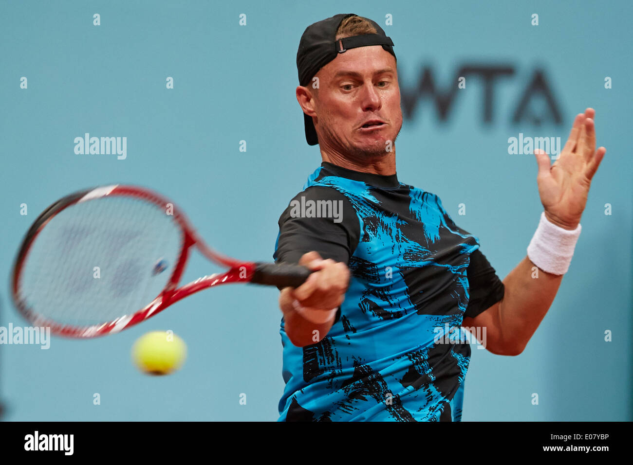 Madrid, Spanien. 5. Mai 2014. Lleyton Hewitt Australiens spielt eine Vorhand während des Spiels mit Santiago Giraldo Kolumbiens am 2. Tag der Madrid Open von La Caja Magica. Bildnachweis: Aktion Plus Sport/Alamy Live-Nachrichten Stockfoto