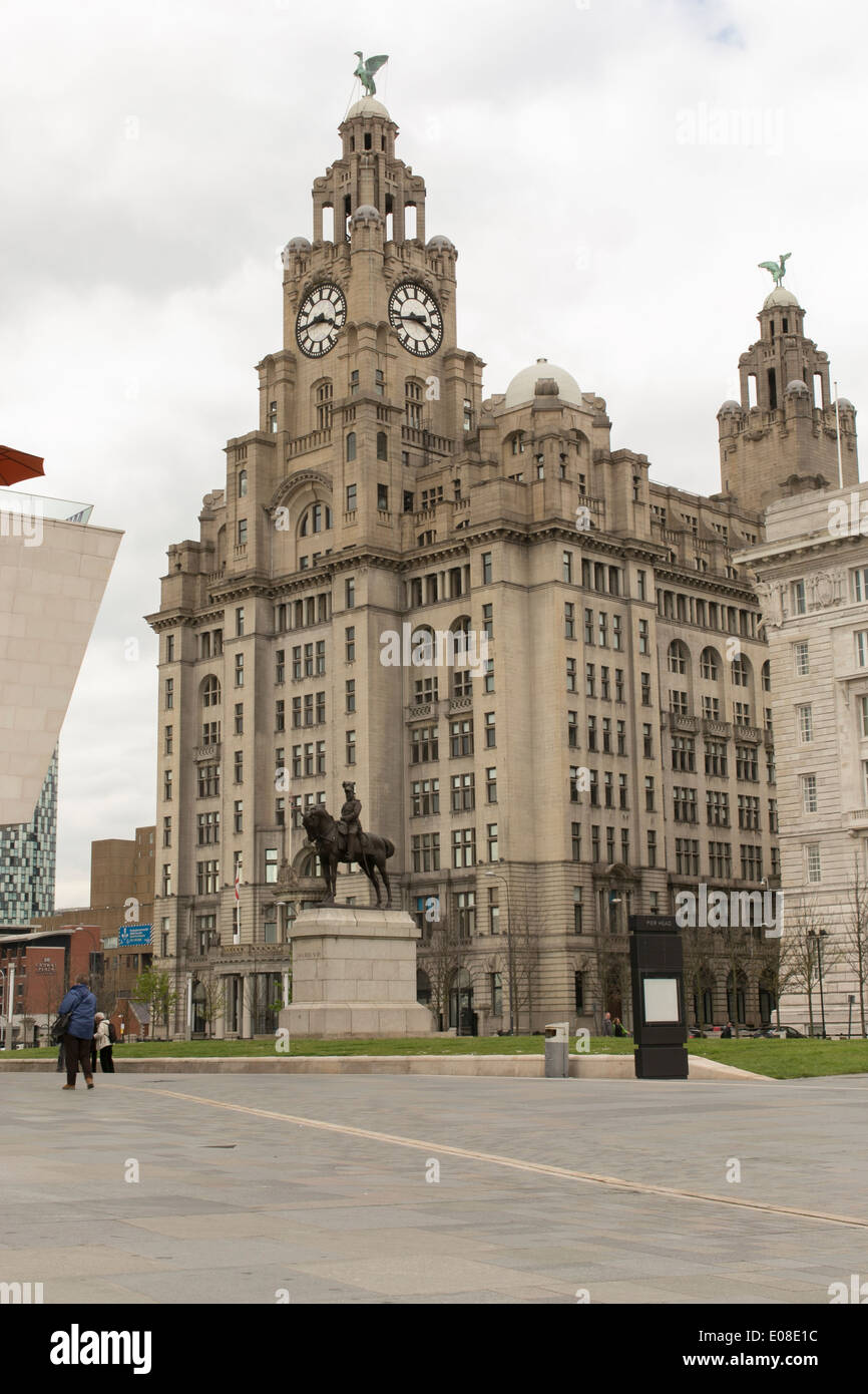 Blick auf das Royal Liver Building in Liverpool Stockfoto