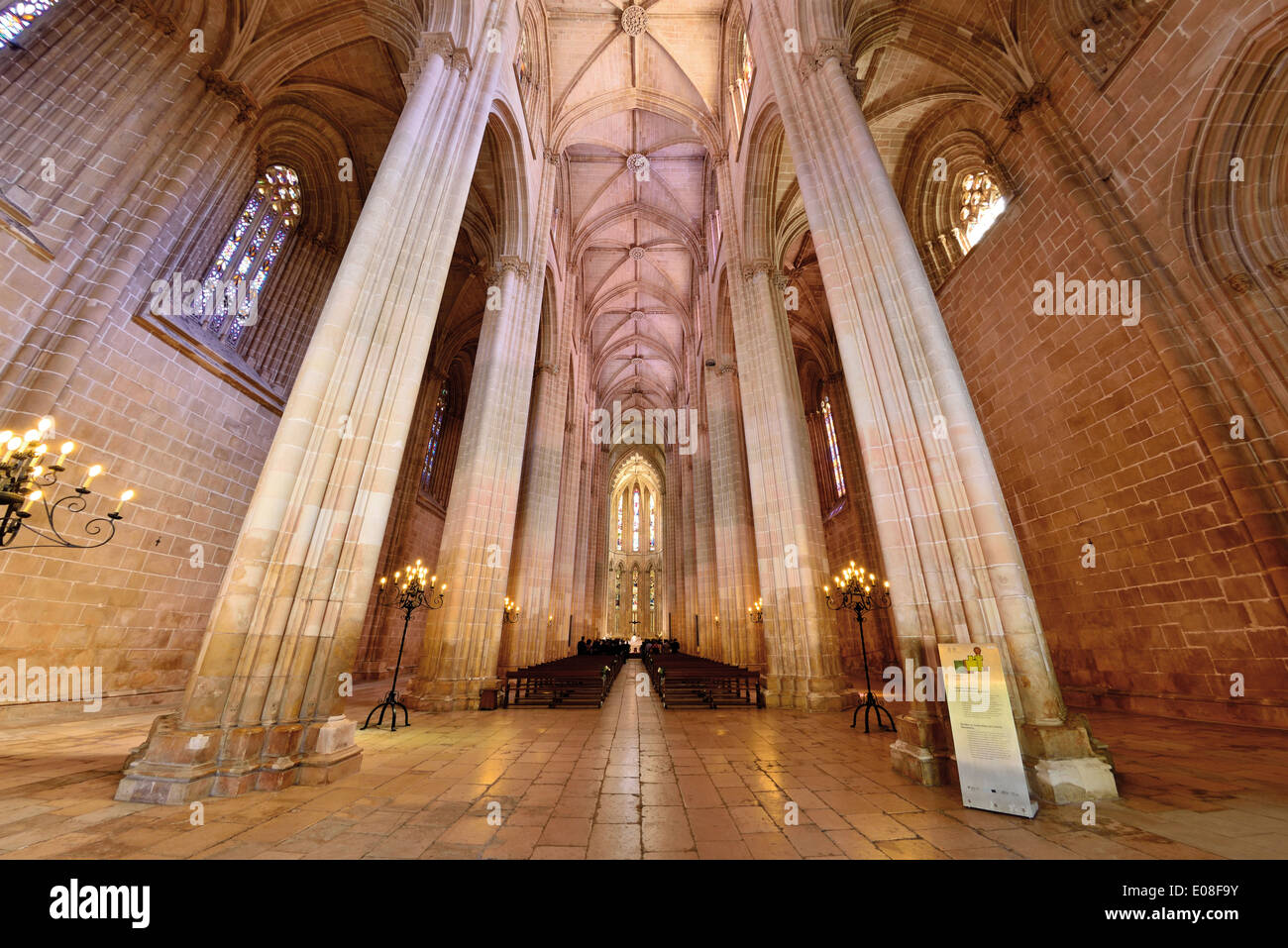 Portugal: Innenansicht der monasteric Kirche von Santa Maria da Vitoria in Batalha Stockfoto