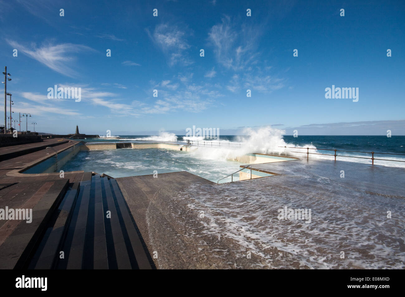 Meerwasserschwimmbecken, Bajamar, Teneriffa, Spanien - Meerwasser-Schwimmbad, Bajamar, Teneriffa, Spanien Stockfoto
