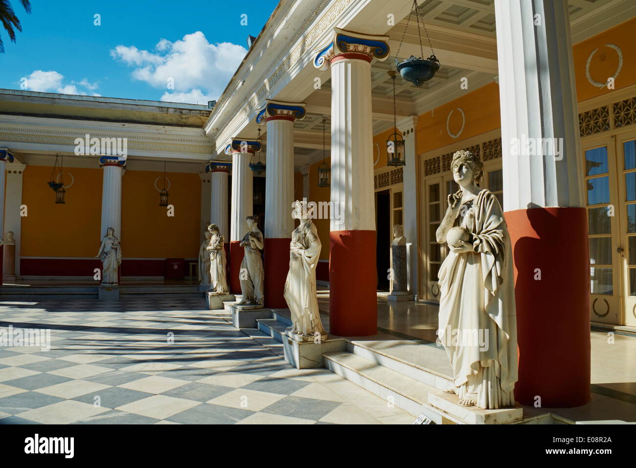 Achilleion Palast der Kaiserin Elisabeth von Österreich bekannt als Sissi, Korfu, Ionische Inseln, griechische Inseln, Griechenland, Europa Stockfoto