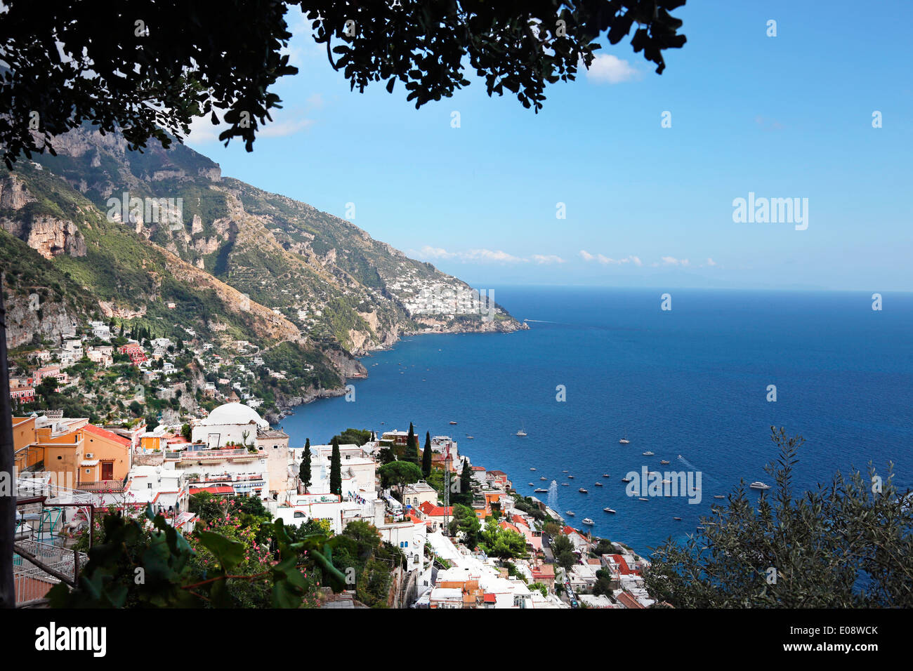 BLICK AUF POSITANO, AMALFI KÜSTE, ITALIEN Stockfoto