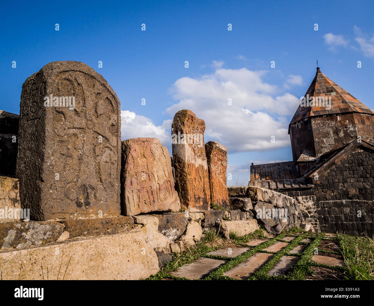 Khachkars im Sevanavank Kloster, Armenien. Stockfoto