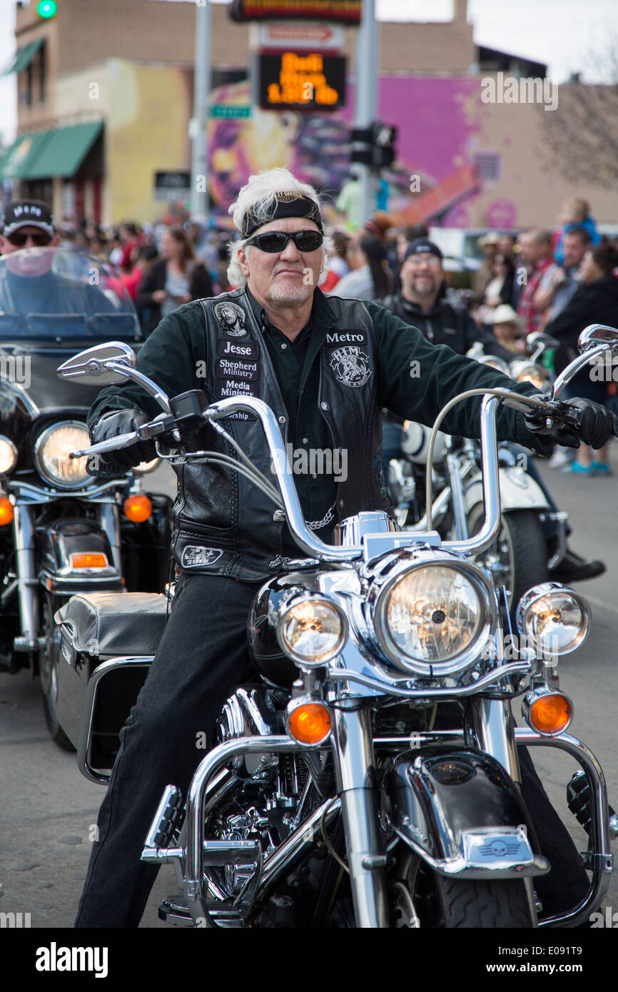 Detroit, Michigan - ein christlicher Motorradfahrer in der jährlichen Cinco De Mayo-parade Stockfoto