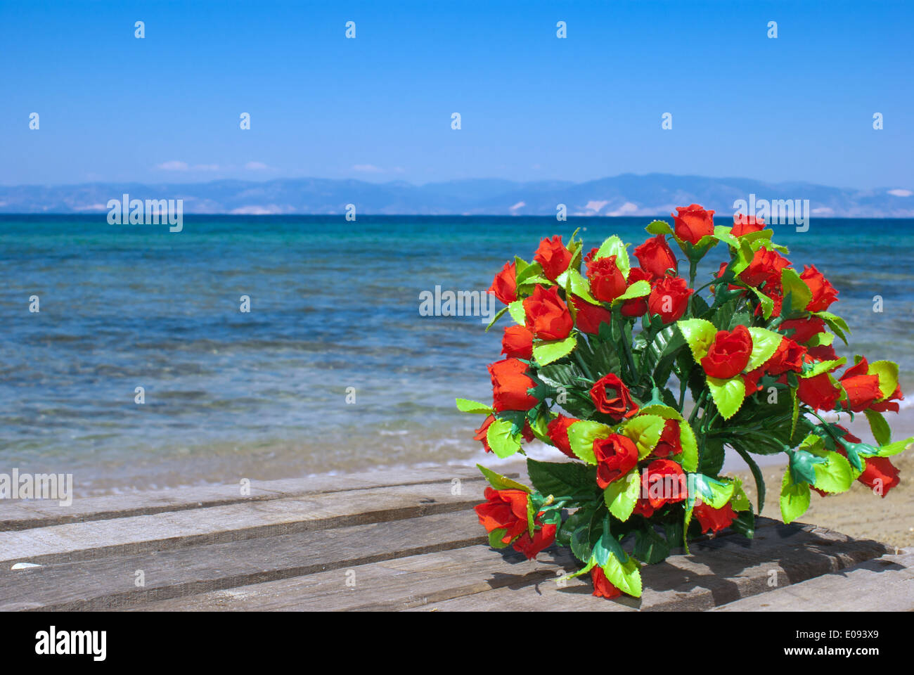Brautstrauß Rosen am Strand Stockfoto